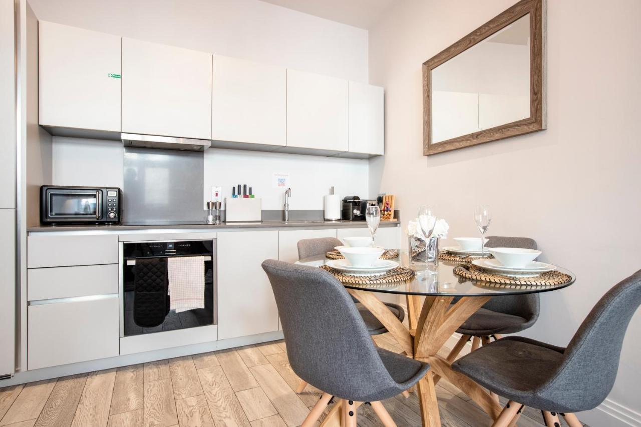 Urban Living'S - Windsor Castle Luxury Apartments Exterior foto